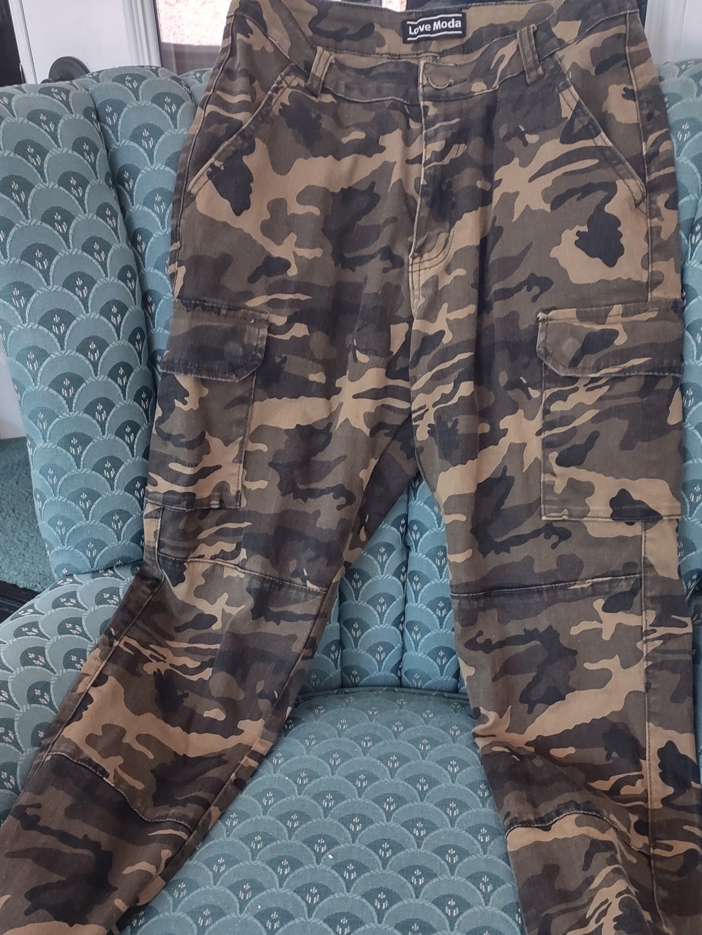 Women's Camo Cargo Pants - Olive Green